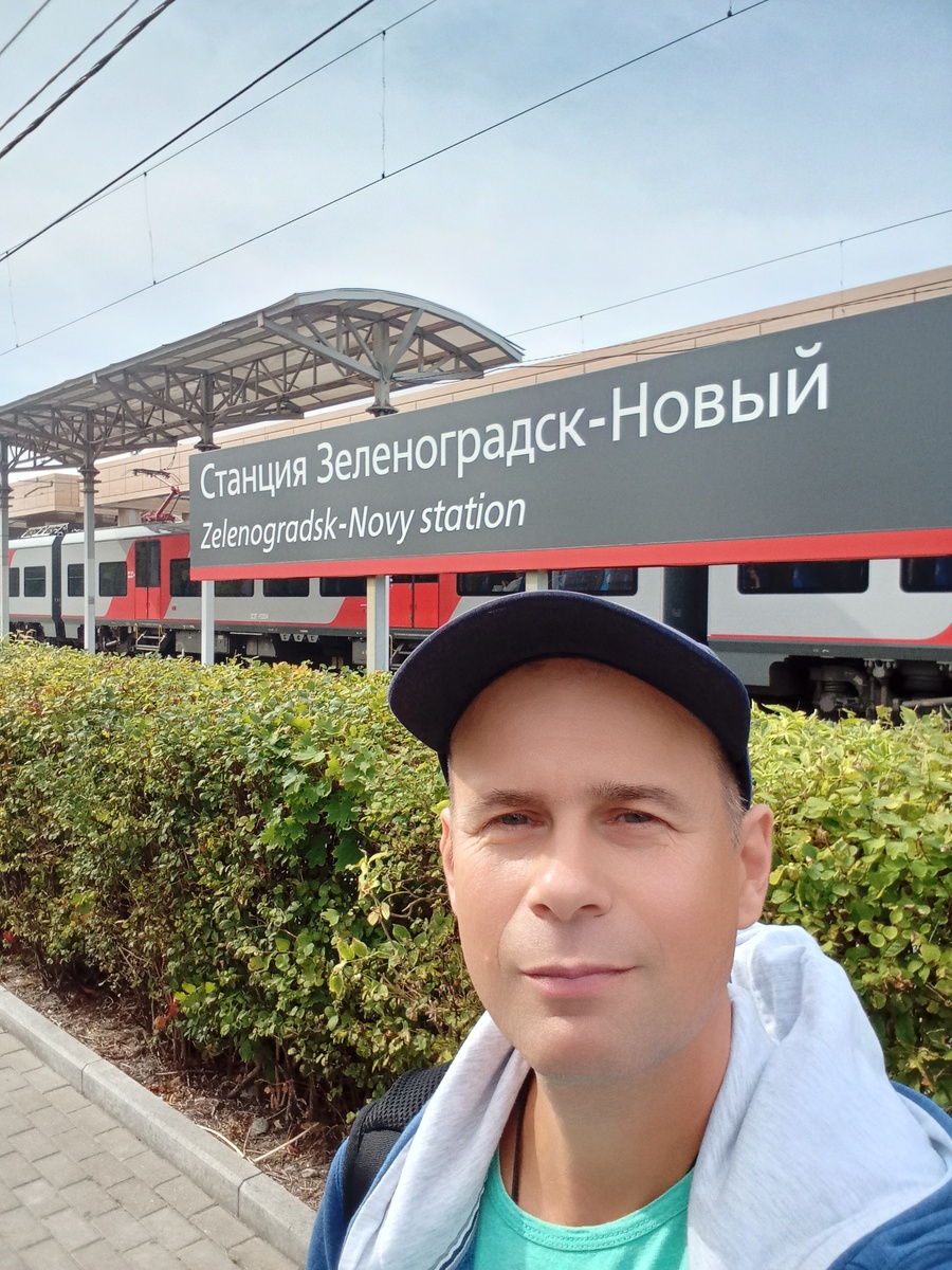 Только приехал в Зеленоградск. Мой совет вам: в этом городе курорте все туалеты платные, кроме как на ЖД вокзале. Учтите это.