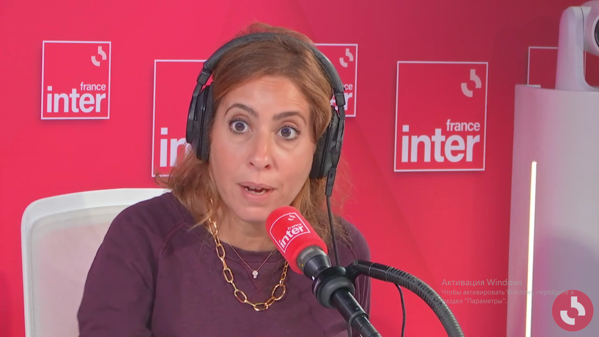 Ведущая Леа Саламе. Скриншот из передачи с сайта France Inter.