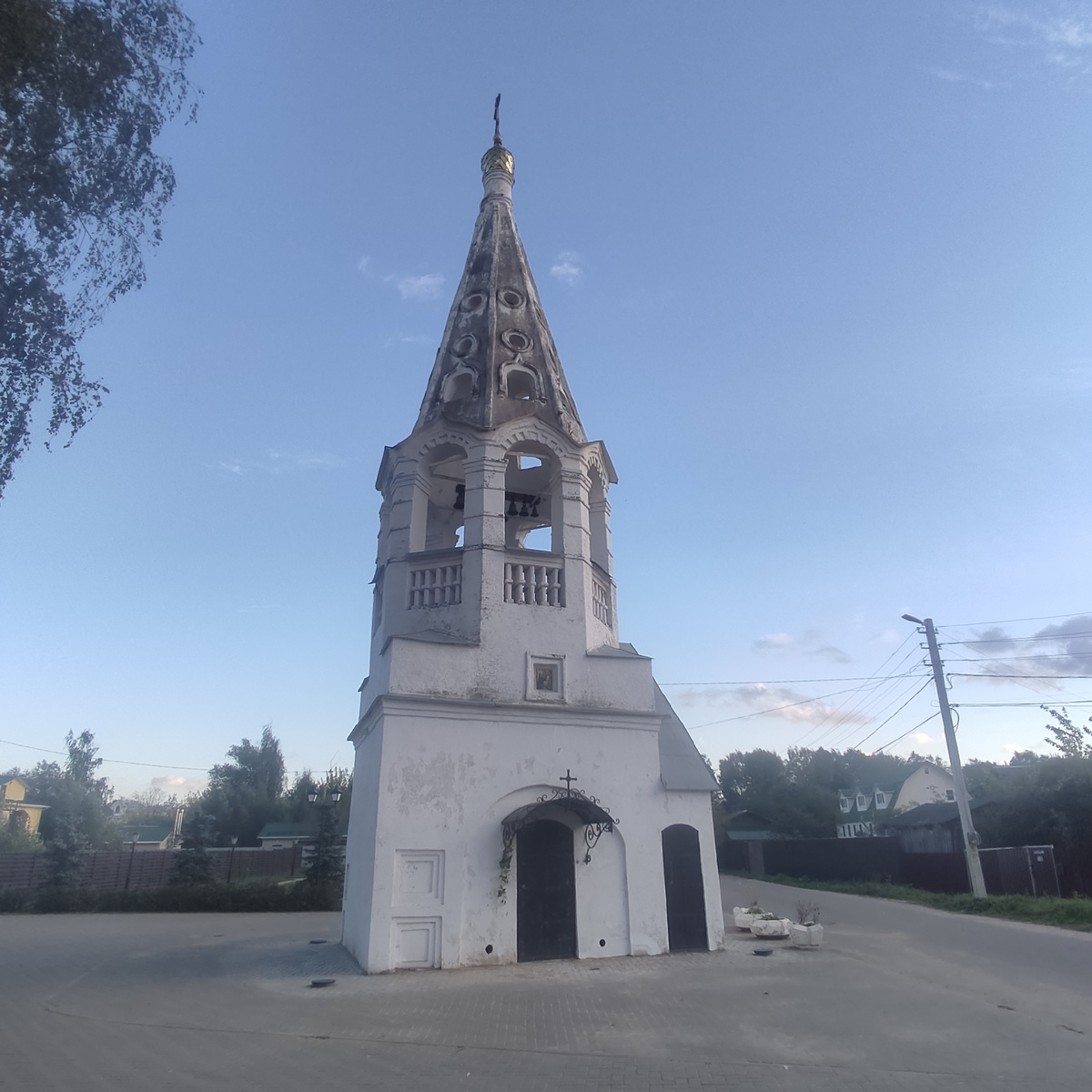 Бежецк, Введенская колокольня 