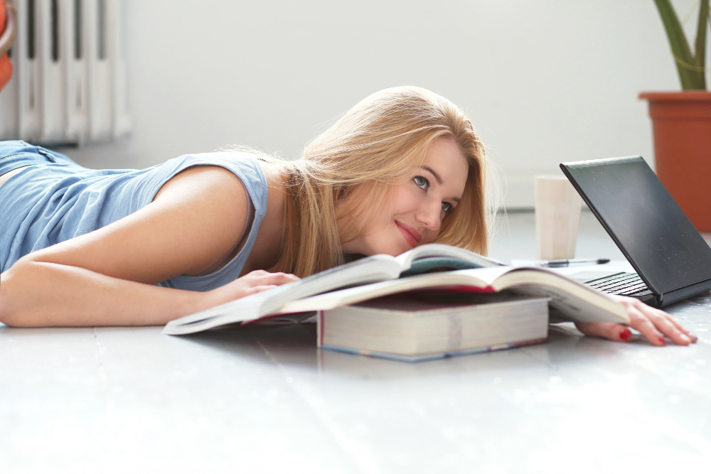 Прокрастинация (Источник изображения freepik.com)