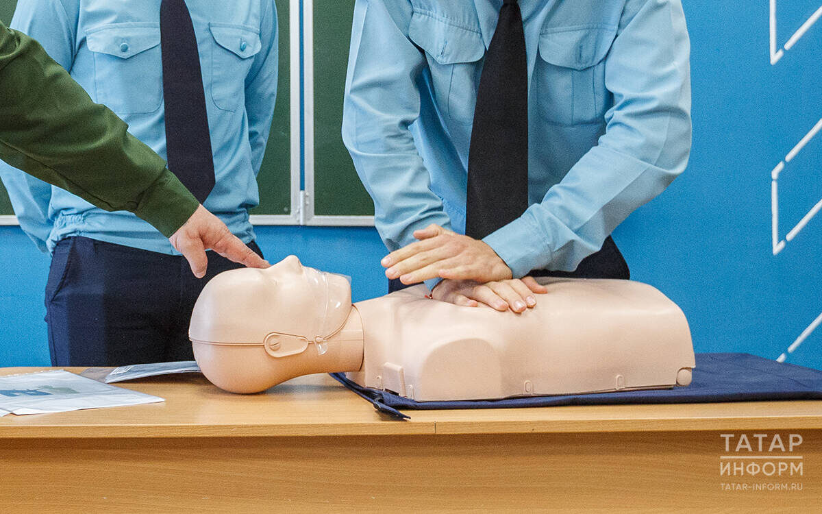 Без навыков оказания первой помощи в условиях наших реалий в буквальном смысле слова никуда. Фото: © Владимир Васильев / «Татар-информ»