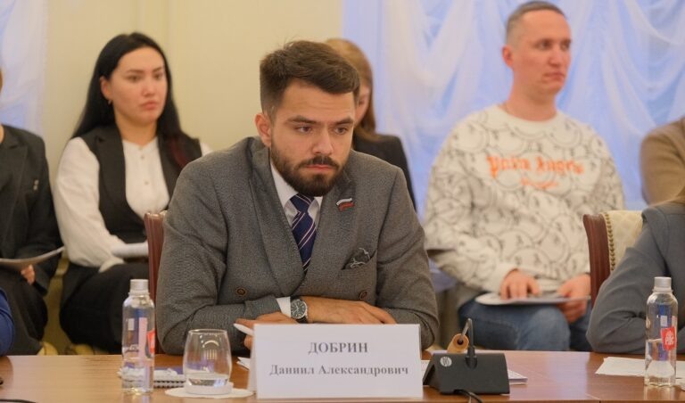    Узаконить понятие «студенческая семья», создавать молодежные пространства Андрей Севостьянов