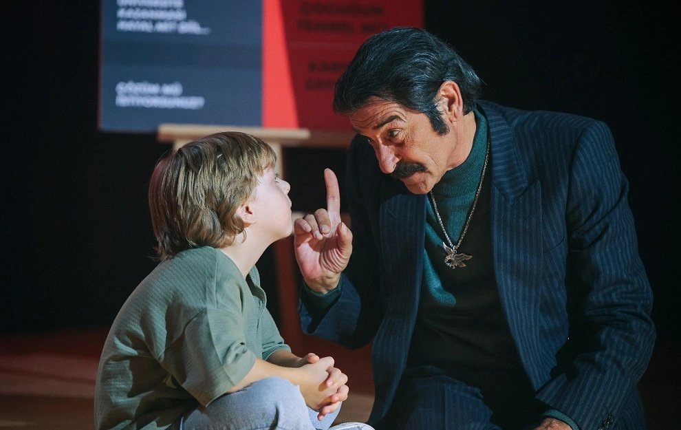 Кадр из сериала "Гений". Картинка из Интернета.