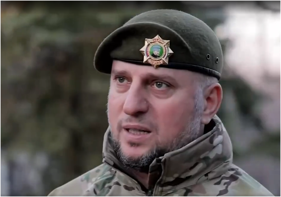 Апти Алаудинов, Герой России, секретарь Совета экономической и общественной безопасности Чеченской Республики, командир сводного отряда специального назначения «Ахмат», генерал-майор полиции.