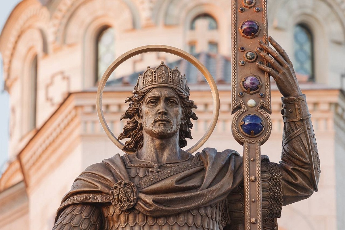    Авторы монумента воссоздали облик князя Владимира в возрасте 25 лет. / t.me/new_chersones