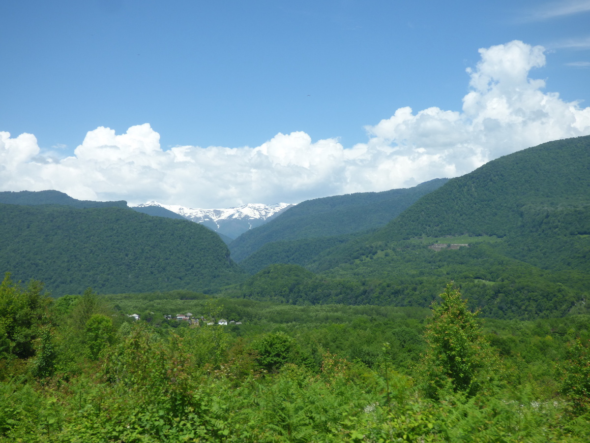 Виды с Военно-Сухумской дороги