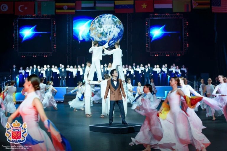    Путин приветствовал участников IX Международного форума Евразия Global в Оренбурге Белов Михаил Александрович