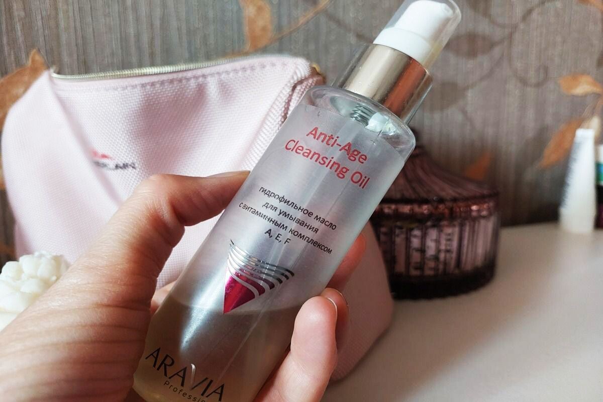 Снять водостойкую тушь? Любит, умеет, практикует. Проверено на себе. Источник: личный архив Евгении Проценко📷
