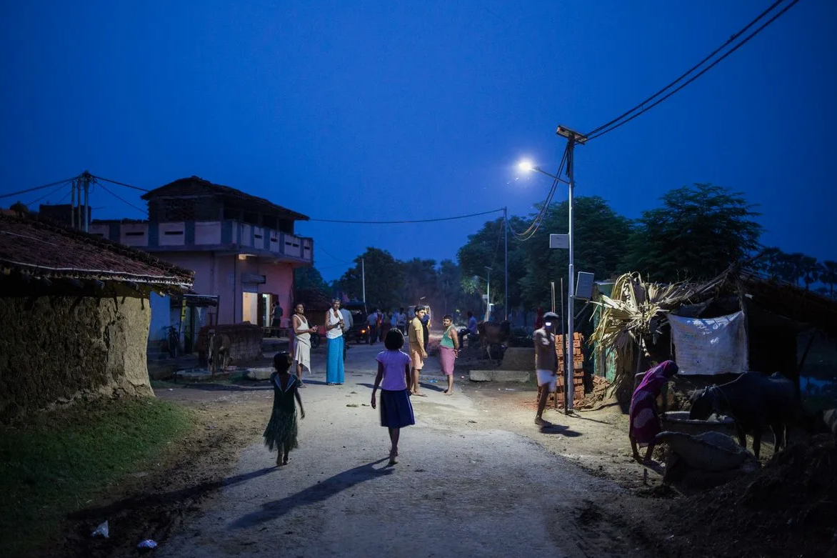 Идешь ты такой и бах - темнота!