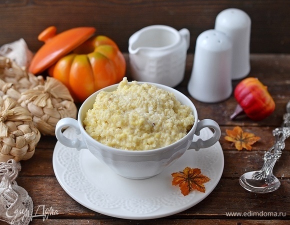 Как варить пшенную кашу, чтобы не было горечи? Горечь крупе придает содержащееся в ней масло. Чтобы каша не горчила, промойте пшено несколько раз, а потом залейте кипятком на 5 минут и еще раз ополосните. 