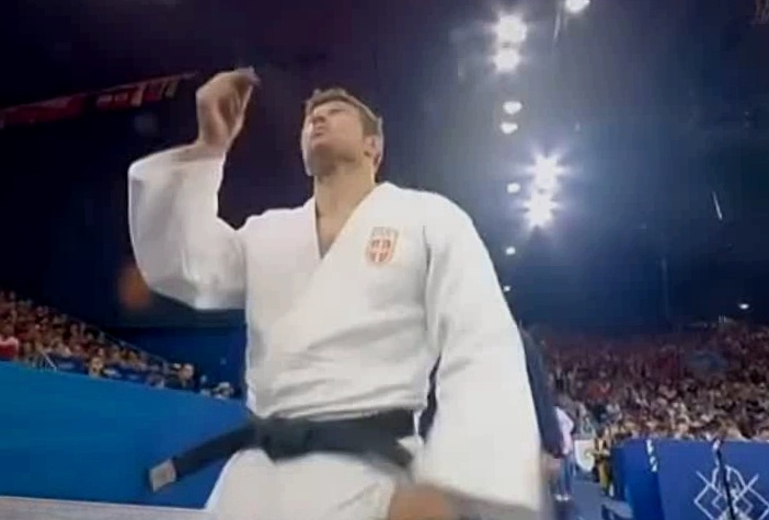 МОК расценил крестное знамение, как деяние, заслуживающее серьёзного наказания