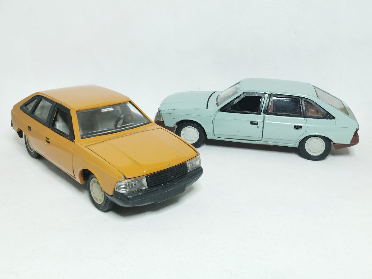 Рис. 1. Саратовские модели Москвичей-2141 в масштабе 1:43 до выполнения реставрационных работ 