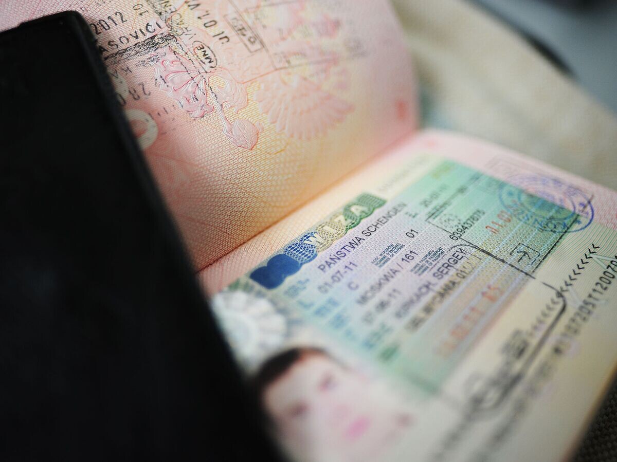    Шенгенская виза© РИА Новости / Сергей Киркач