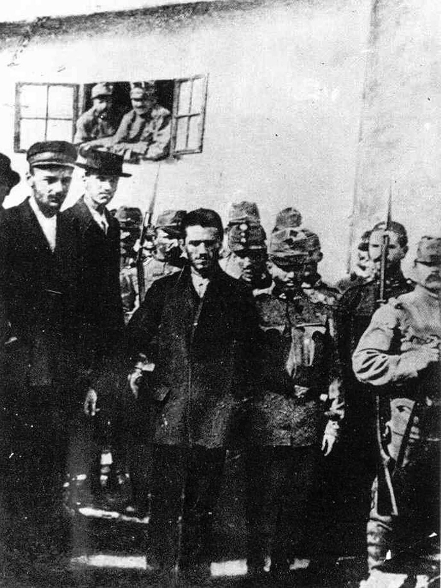 Гаврило Принцип после атаки