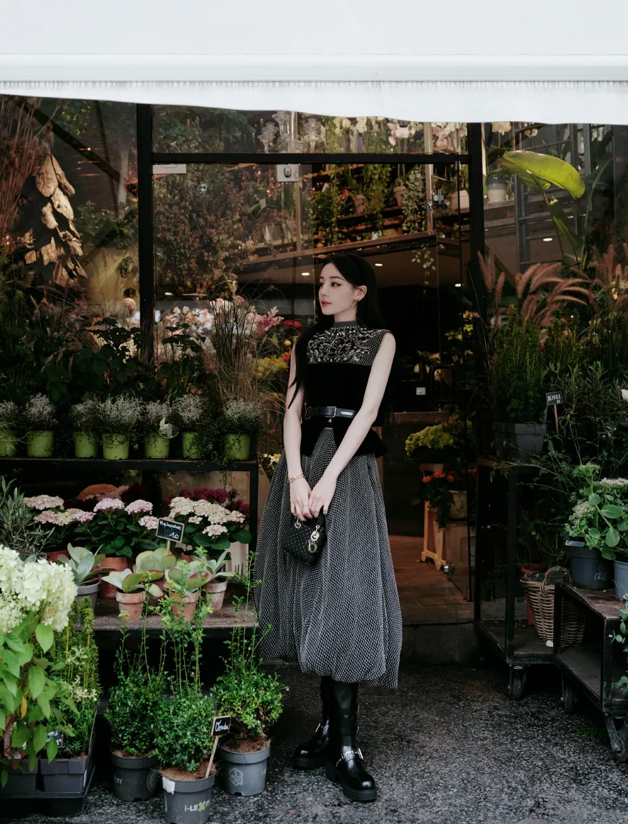 Источник - https://www.sohu.com/picture/811390693?spm=smpc.channel_217.block3_49_00hv1D_1_focus.1.1727244700866NXZdpbm_1125&scm=10001.624_14-200000.0.10006.