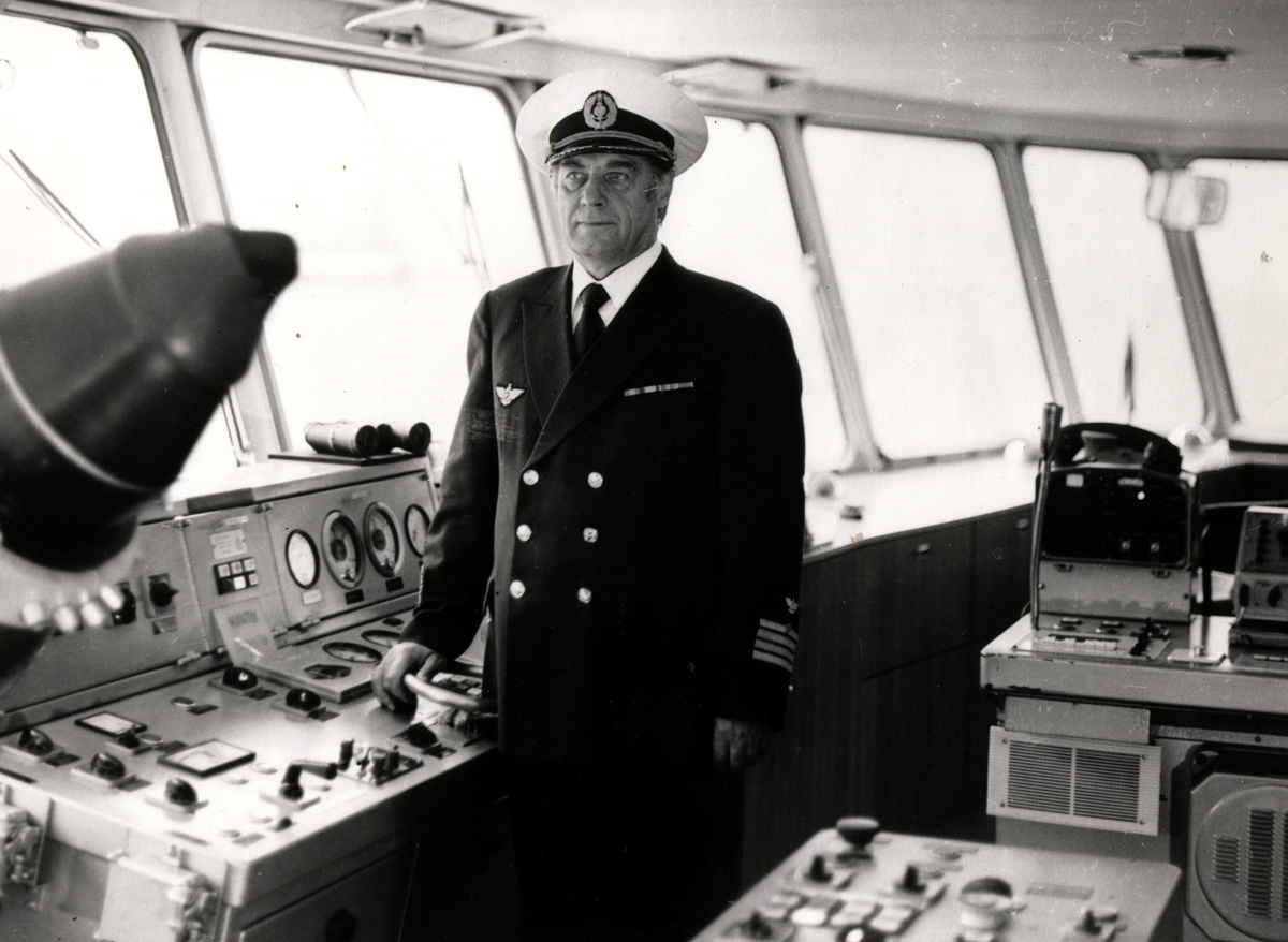 Капитан теплохода «Максим Горький» Александр Демидов. Фото из архива Волжского пароходства