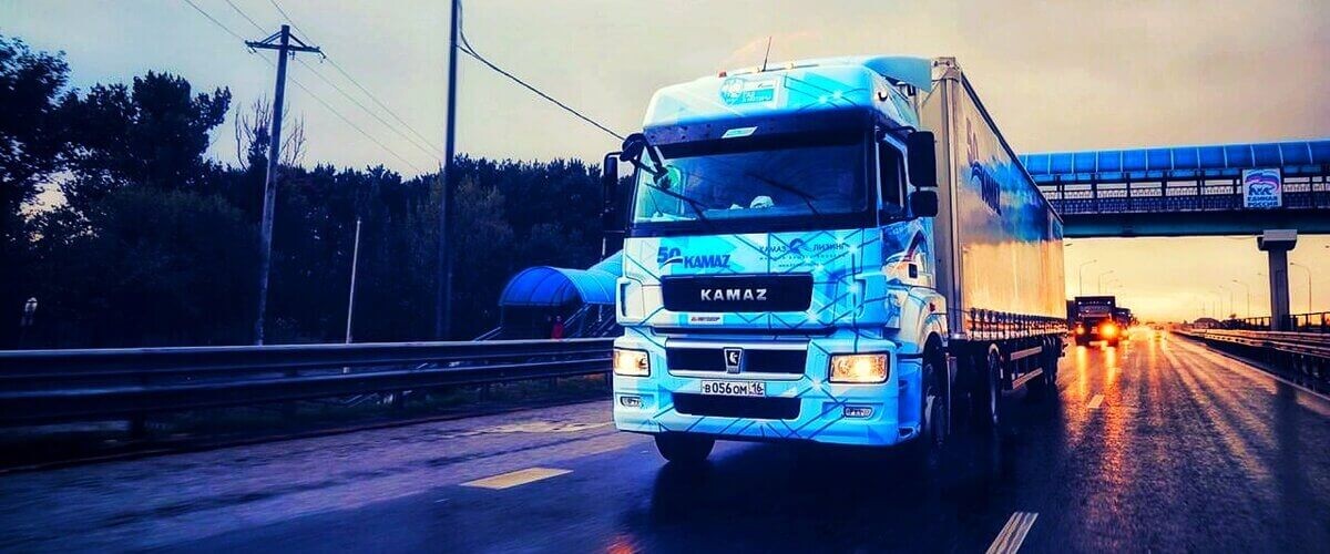 ЗАПУСК БЕСПИЛОТНЫХ ГРУЗОВИКОВ ПО ЦКАД ЗАПЛАНИРОВАЛИ НА 2025 Г., ПО М-12 — НА 2026 Г.