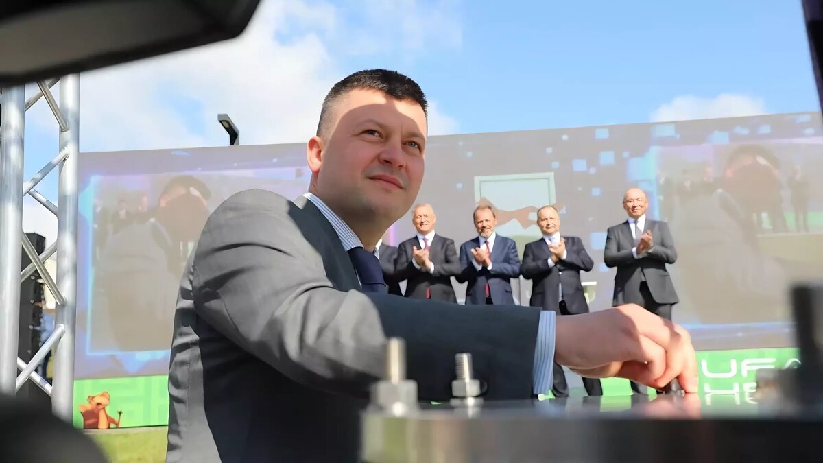     Источник: Ратмир Мавлиев