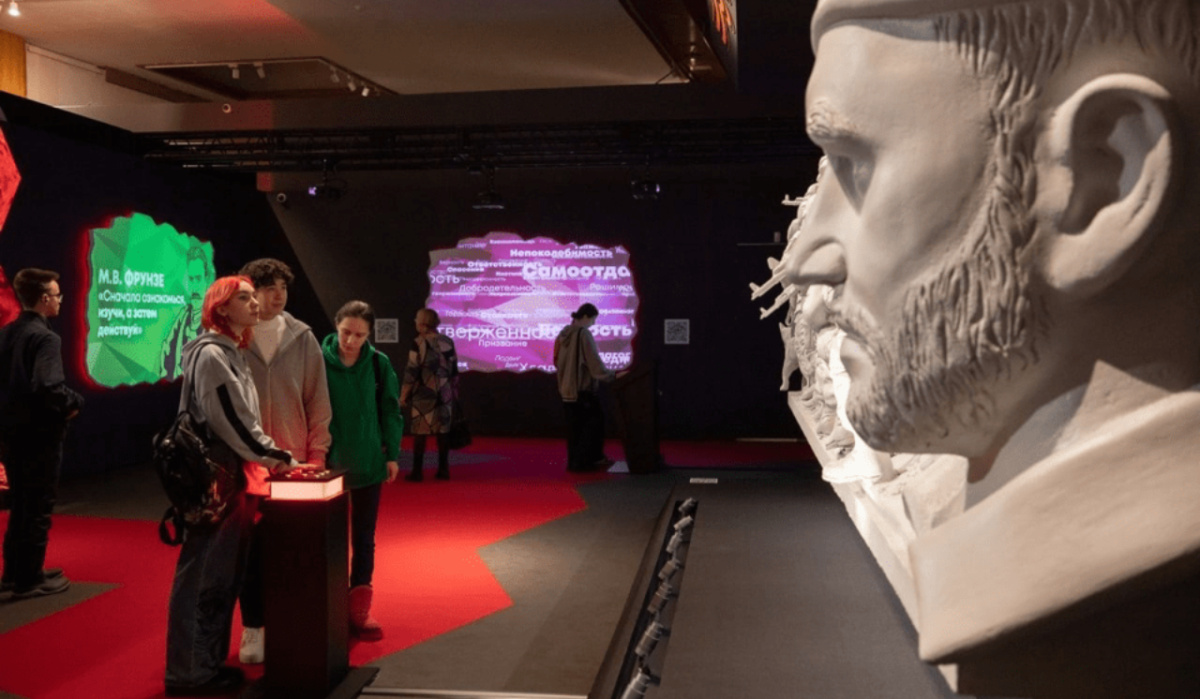     Выставка «Zаветам Vерны». Источник: victorymuseum.ru Автор фото: Пресс-служба Музея Победы
