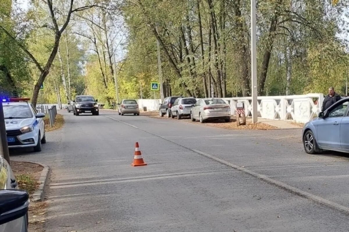    В районе дома №2 по улице Семашко водитель автомобиля Chevrolet Niva сбил 21-летнюю девушку