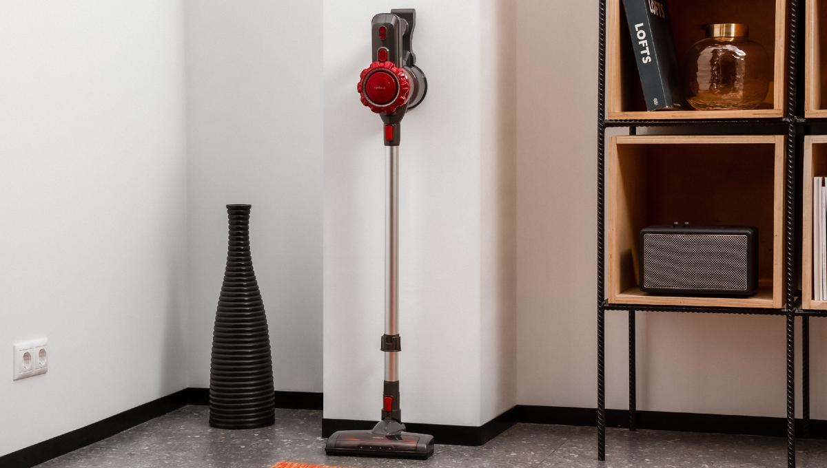 Вертикальный беспроводной пылесос Rombica MyClean Uno