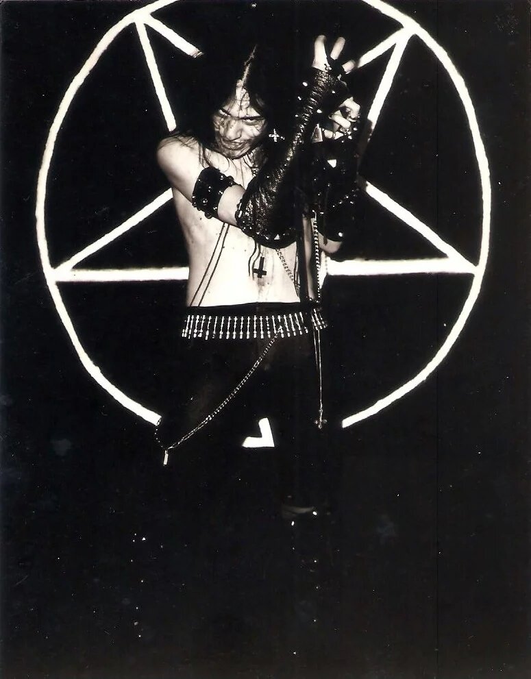 Томас «Эйс» Бёрье Форсберг Quorthon