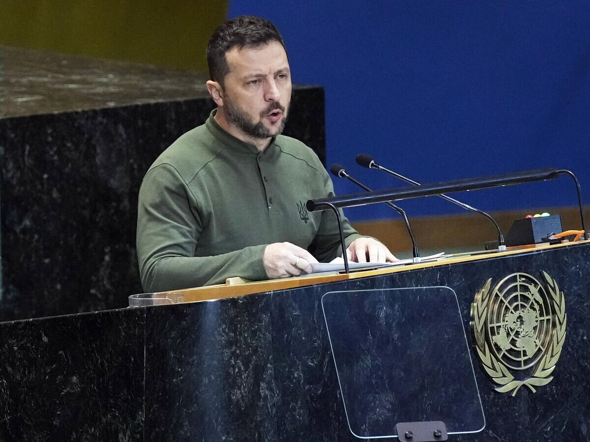    Владимир Зеленский выступает в штаб-квартире ООН© AP Photo / Richard Drew