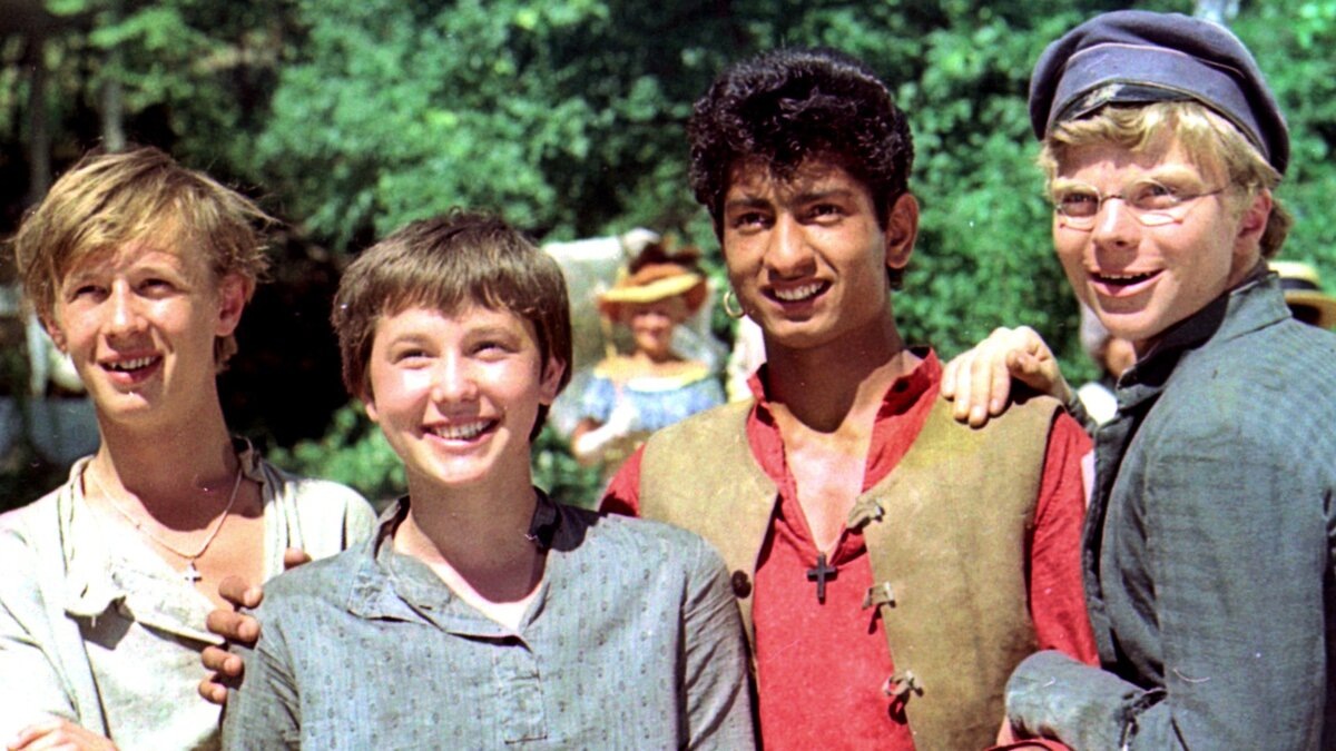 Кадр из фильма «Неуловимые мстители» – Мосфильм 1966