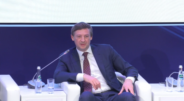 Меж­ду­народ­ный фо­рум "Циф­ро­вая тран­спор­та­ция 2024". На фо­то ге­нераль­ный ди­рек­тор ПАО "Аэроф­лот" Сер­гей Алек­сан­дровский