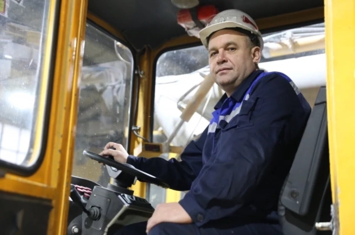    Евгений Дубинин.