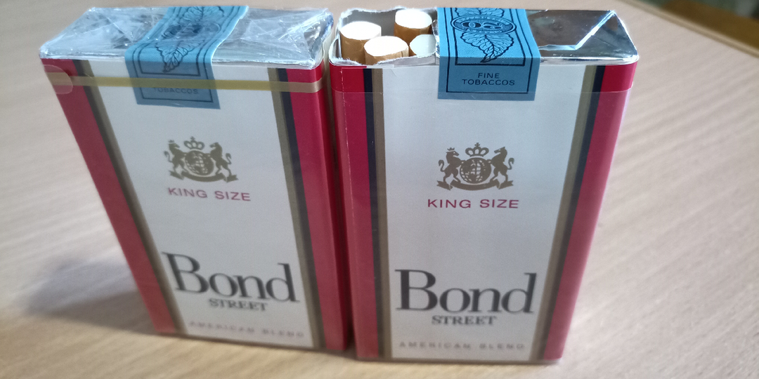 Купил у коллекционера пачку сигарет Bond Street из 90-х годов: покурил и делюсь мнением