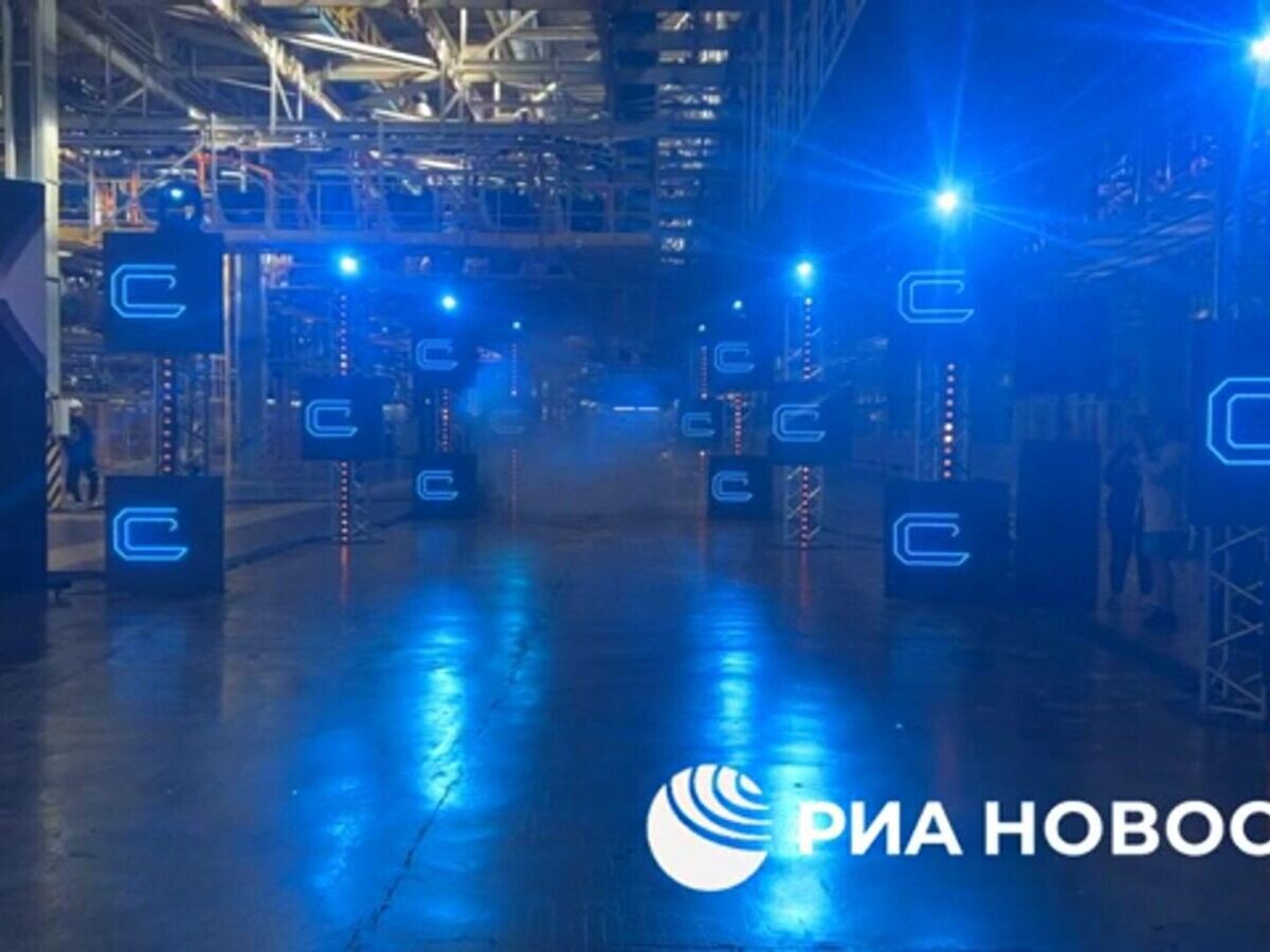    "АвтоВАЗ" запустил производство электромобилей e-Largus© РИА Новости