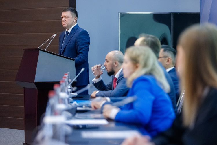    Неделю назад стало известно об уходе первого заместителя строительства, архитектуры и ЖКХ Алексея Фролова.   
Фото: «БИЗНЕС Online»
