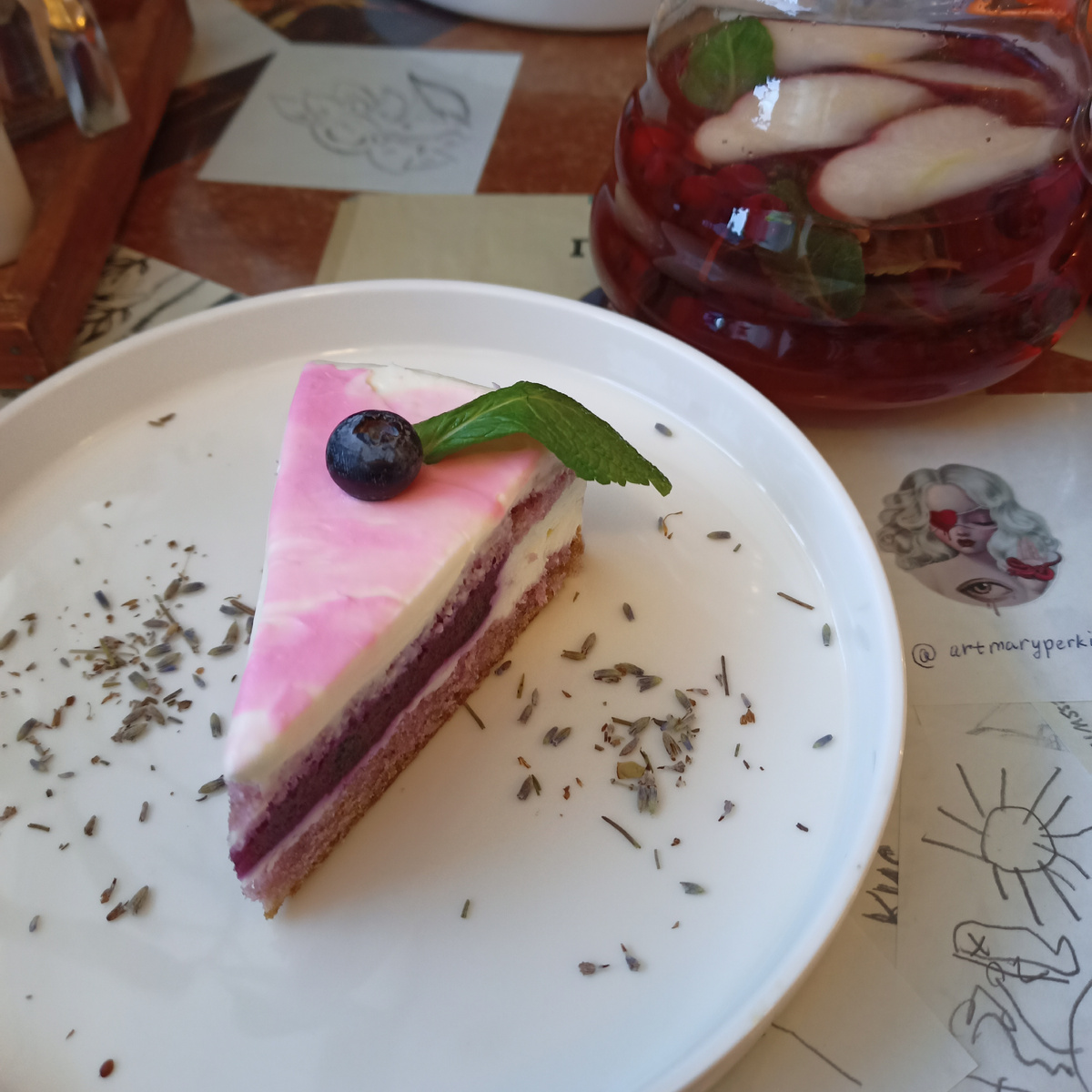 Автор канала иногда поддается соблазну