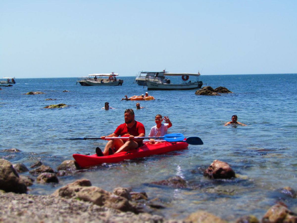 а тут мы уже приплыли мокрые и поцарапанные об камни  ) 