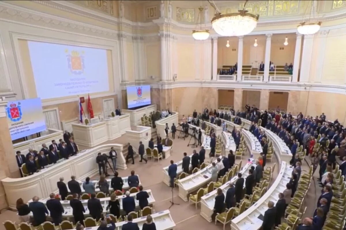    В ЗакСе Петербурга утвердили доработанные поправки к закону о реновации