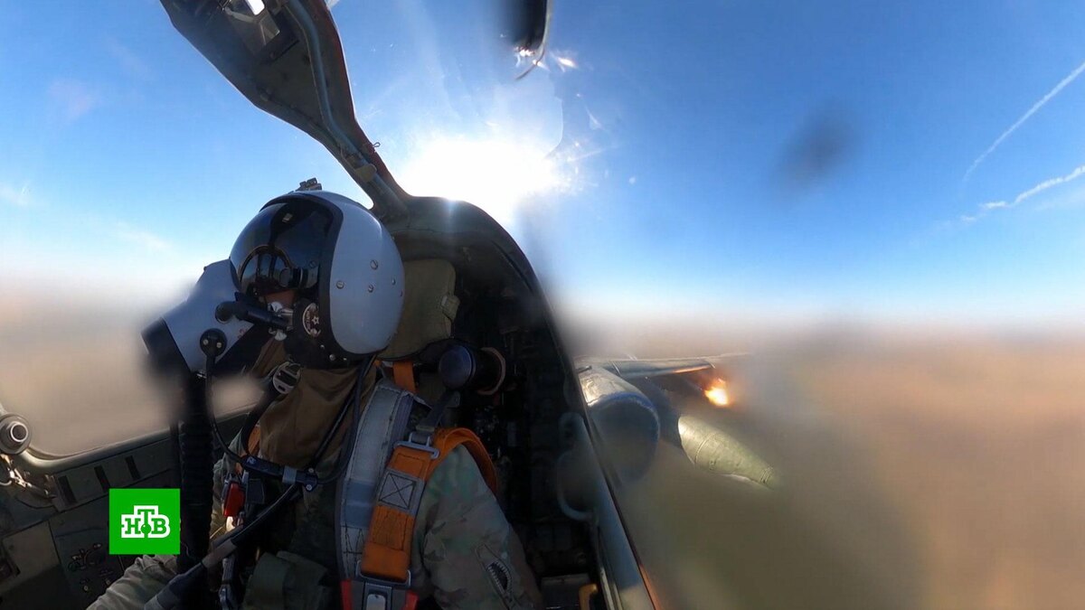    Су-25 ударили по скоплению живой силы и техники ВСУ в курском приграничье