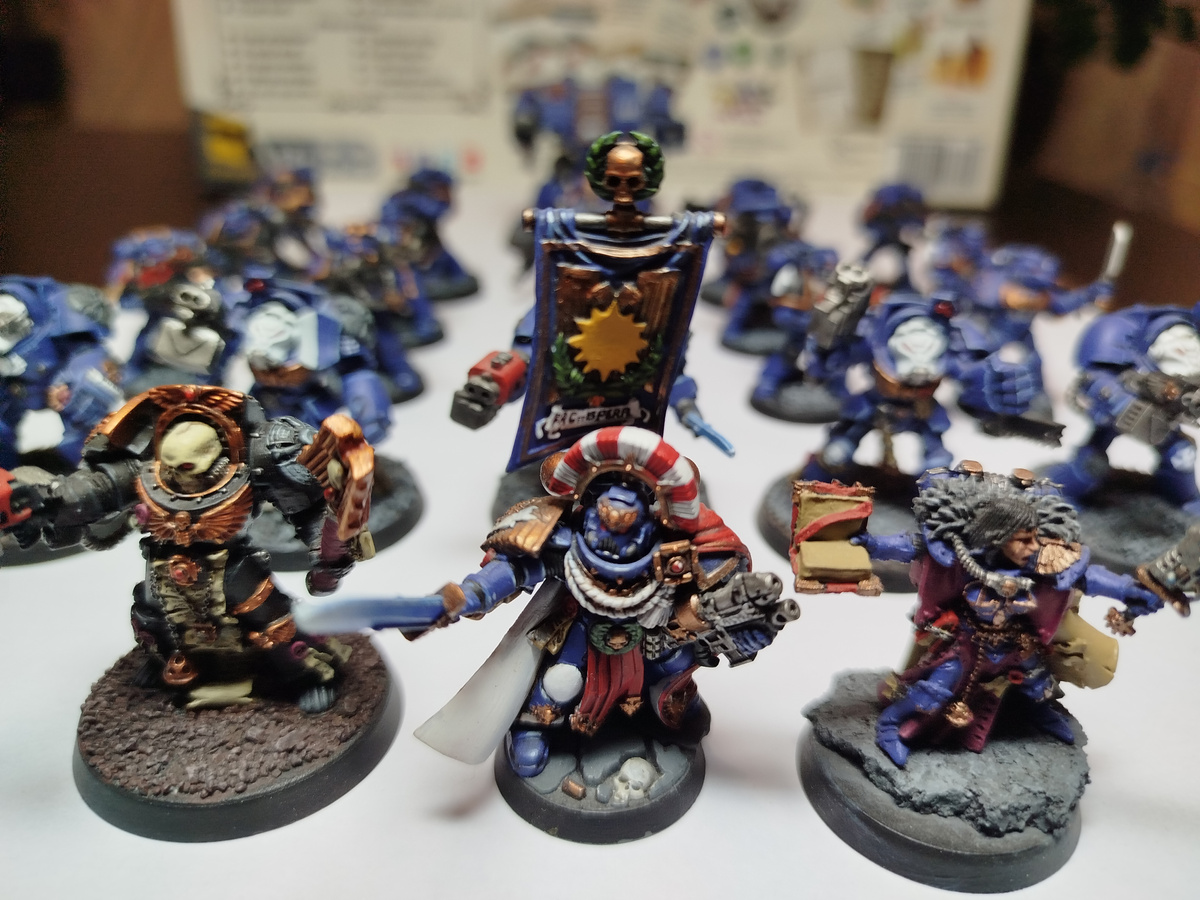 Начальство на переднем плане