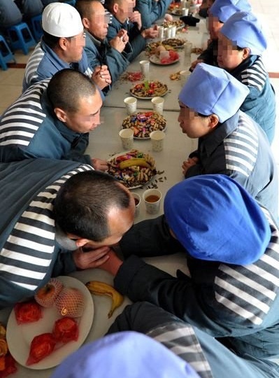 Как сидят в китайских тюрьмах?