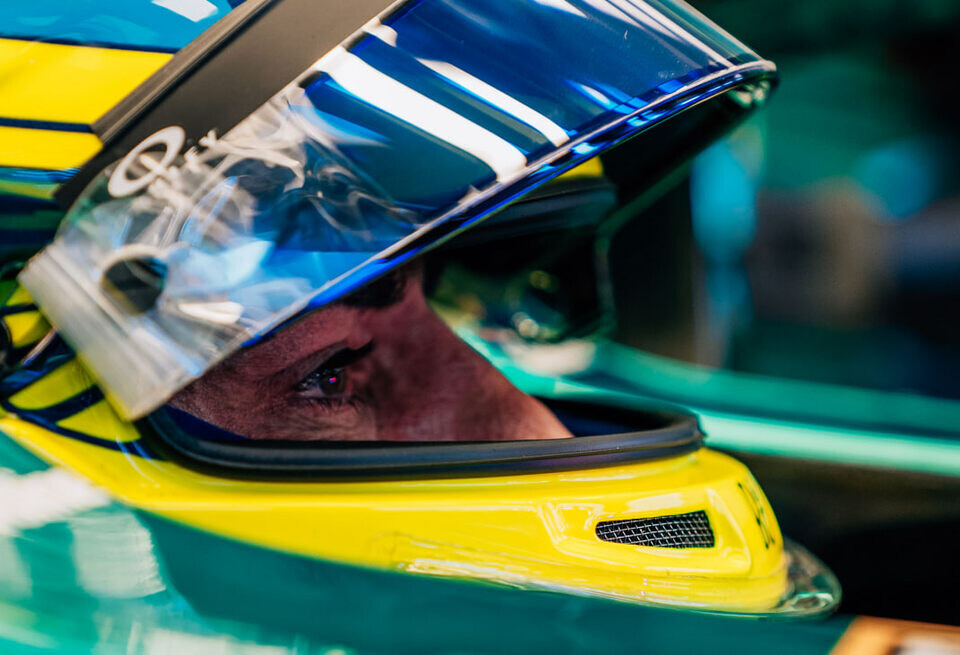    Фернандо Алонсо: Ferrari должна была выиграть Гран При Сингапура Aston Martin