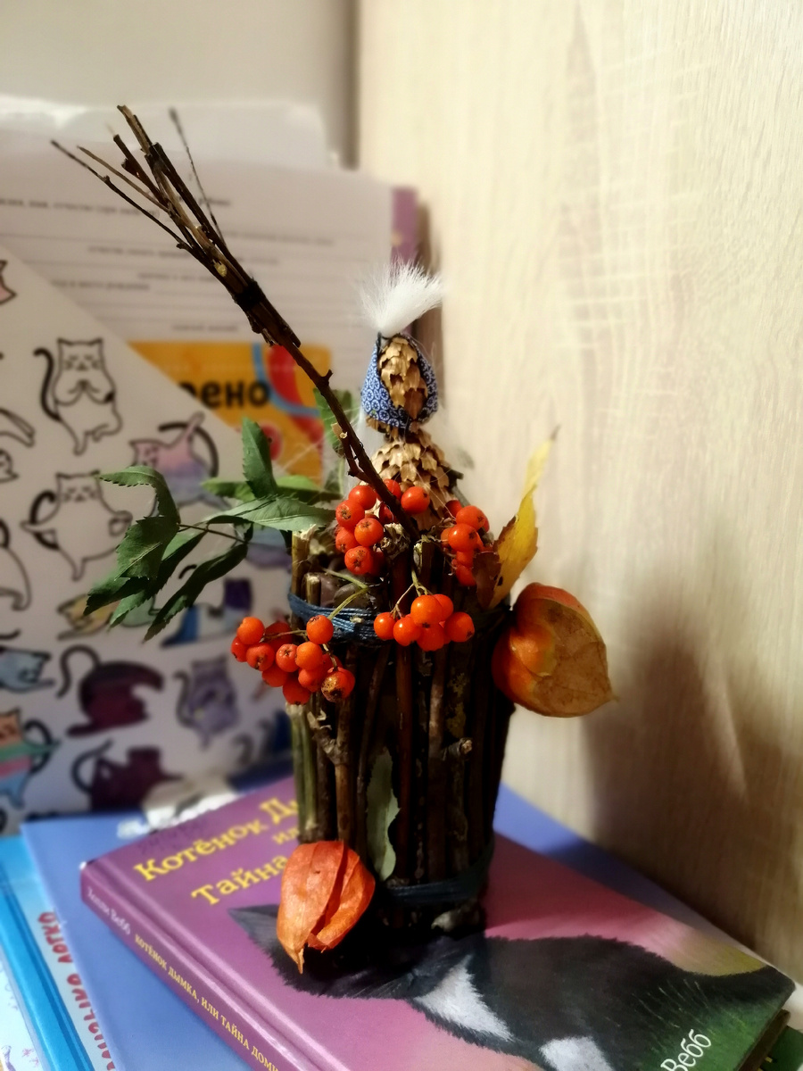 Там ступа с бабою Ягой, идёт, бредёт сама-собой... 