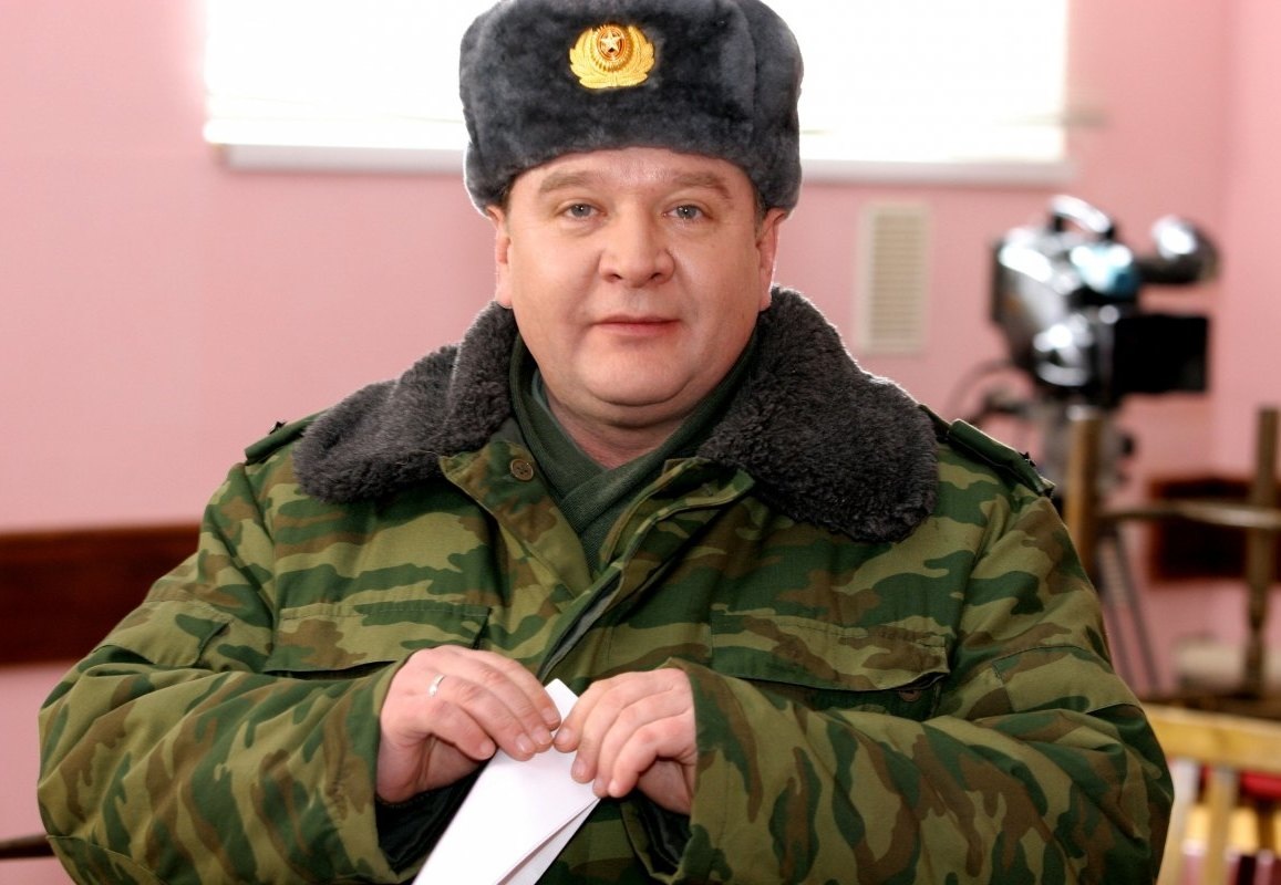 Роман Мадянов — человек, чье имя стало неотъемлемой частью отечественного кино и театра, ушел, оставив после себя пустоту, которую уже не заполнить.-10