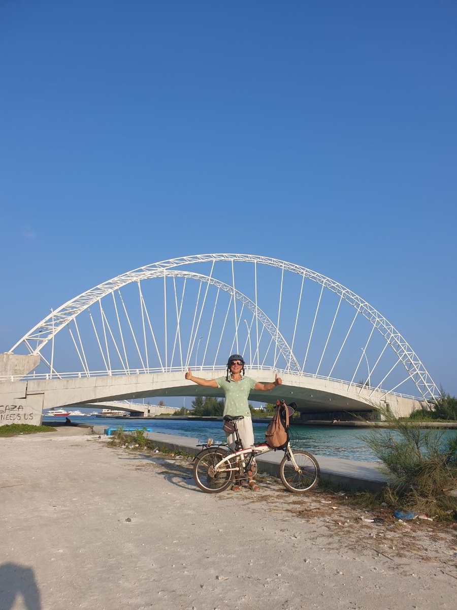 Моему складному велосипеду 9 лет, с ним я летала в несколько десятков стран