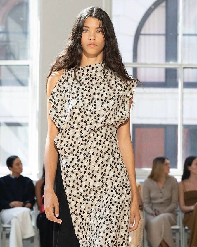     @proenzaschouler