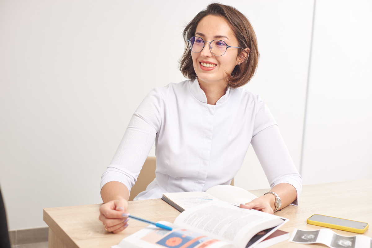 Голубева Яна Дмитриевна Врач — акушер-гинеколог, врач ультразвуковой диагностики, специалист по женскому сексуальному здоровью
