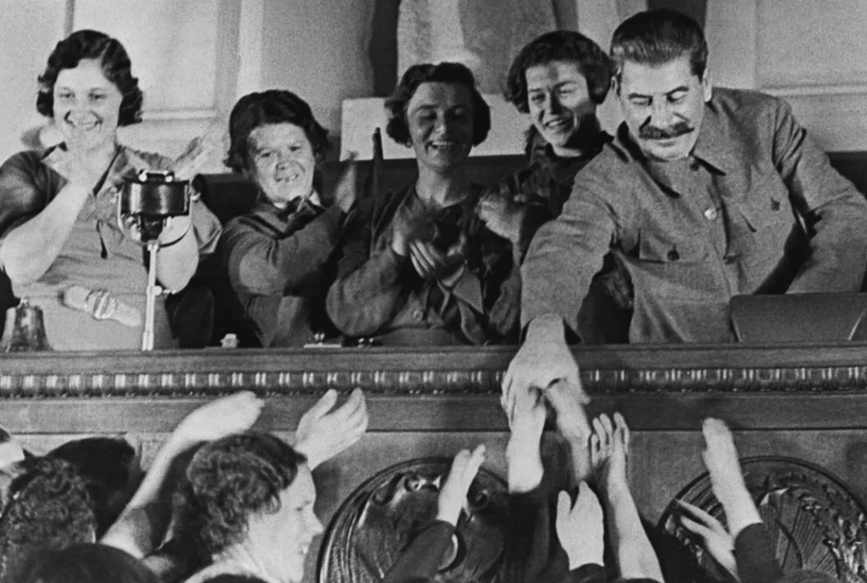 Советский народ и "вождь народов"