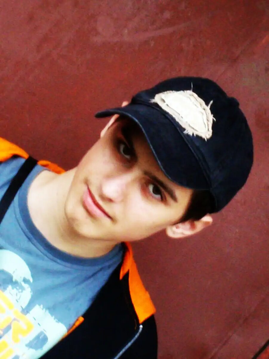 Валера в подростковом возрасте