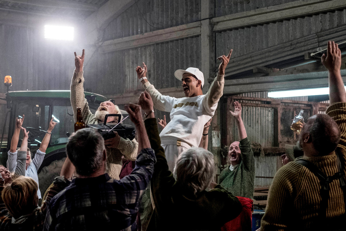 Кадр из фильма "Вздрюченные"