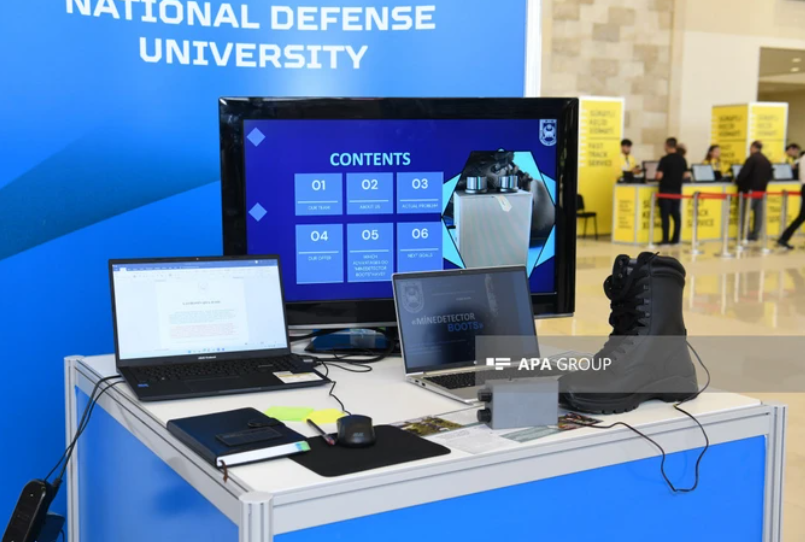 Противоминные ботинки.