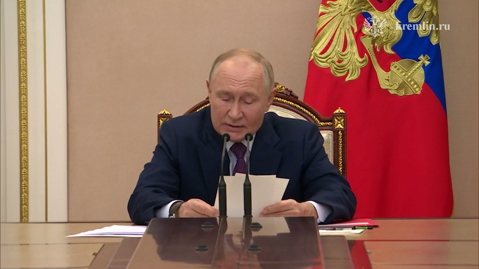    Владимир Путин: Россия может применить ядерное оружие при массированном ударе ракет и беспилотников